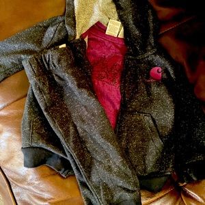 Carhartt sweatsuit black sparkle worn one time 9 months
